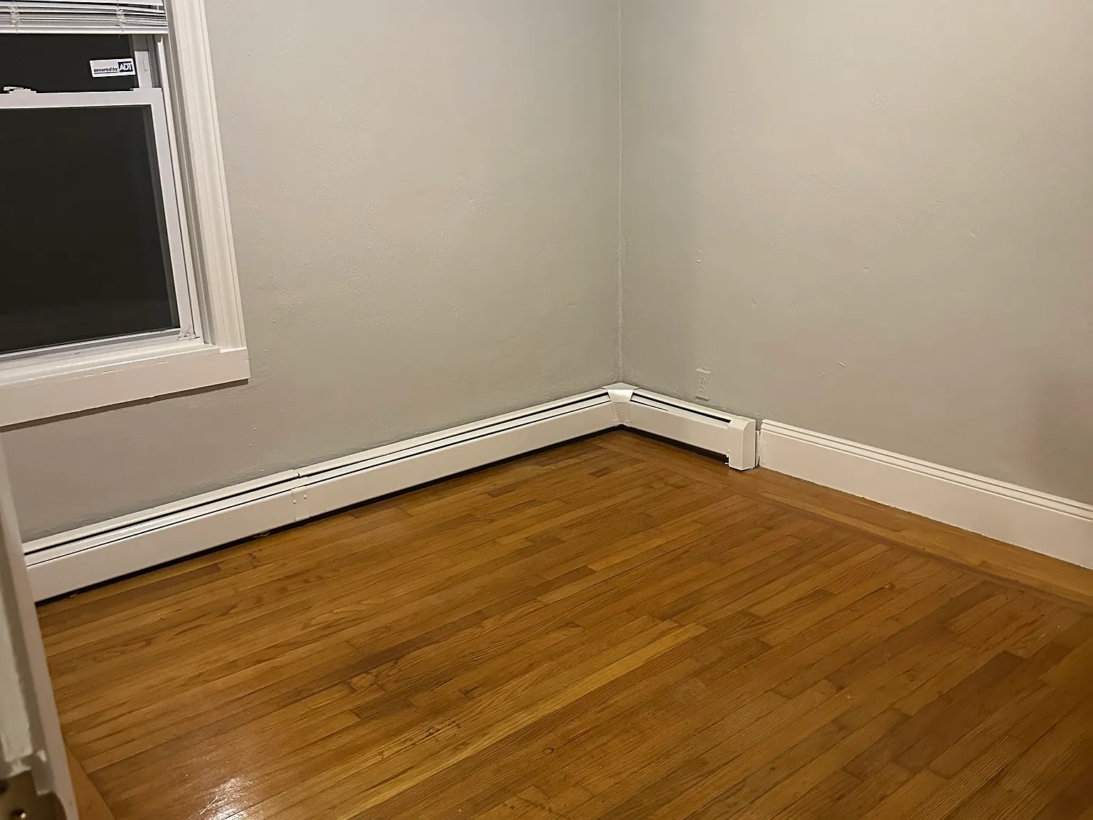 3 bed, 825 sqft, $1,750 — Photo 4