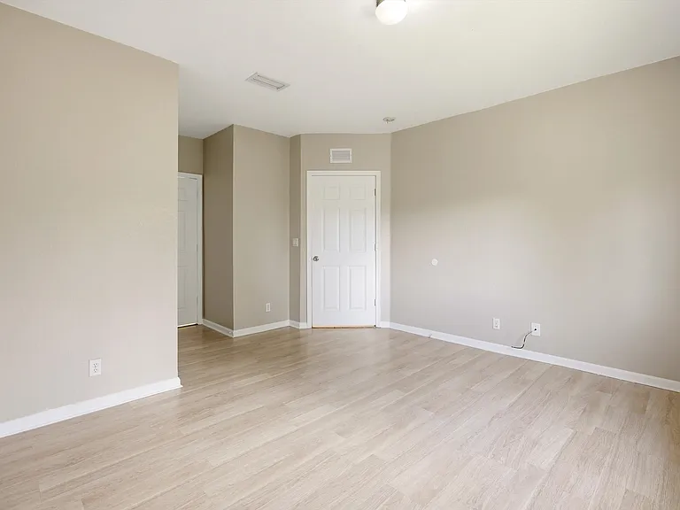 1169 Golden Lakes Blvd #1125 — Photo 16
