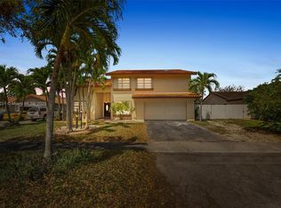 6345 NW 201st Ln, Hialeah, FL 33015