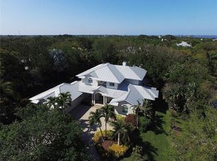 10 Oak Hill Way, Sewalls Pt, FL 34996