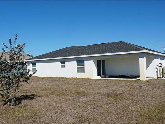 4th image of 3918 NW 40th TER