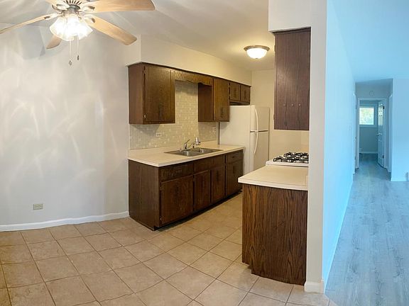 2nd image of 121 Town Crest Dr #4