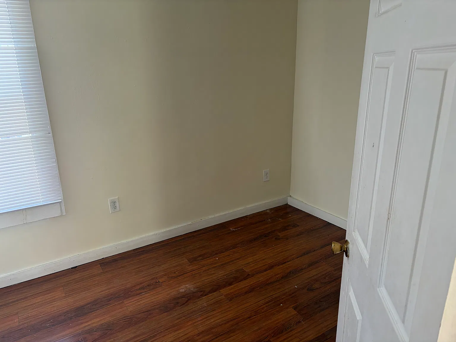 3 bed, $2,100 — Photo 2
