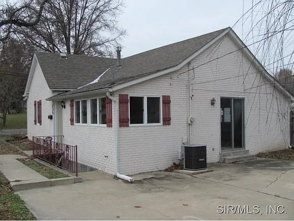 835 Wabash Ave photo 1