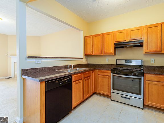 5th image of 1378 Penhurst Dr