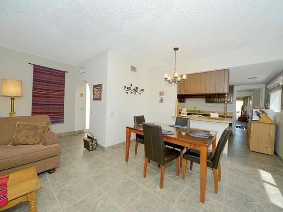 3rd image of 454 N Calle De Las Profetas