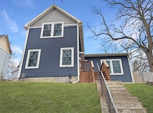 827 26th St, Des Moines, IA 50312