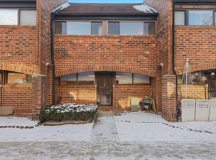 824 S May St UNIT B, Chicago, IL 60607