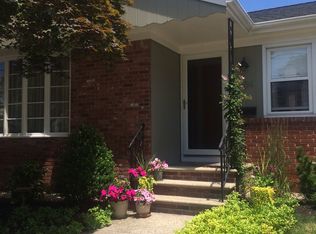 1404 Narragansett Blvd, Cranston, RI 02905