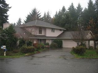 11180 Genevieve Pl NE, Bainbridge Island, WA 98110
