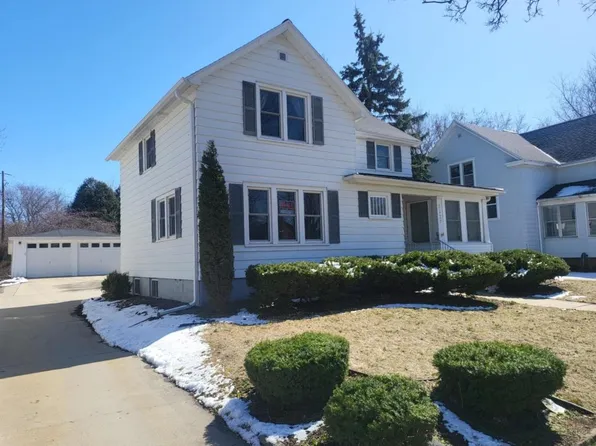 1127 S Quincy St, Green Bay, WI 54301