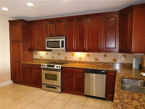 3rd image of 7508 Toscana Blvd APT 121
