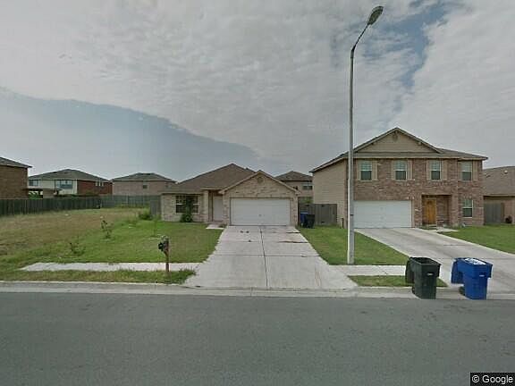 1st image of 3917 Thunderbird Ave