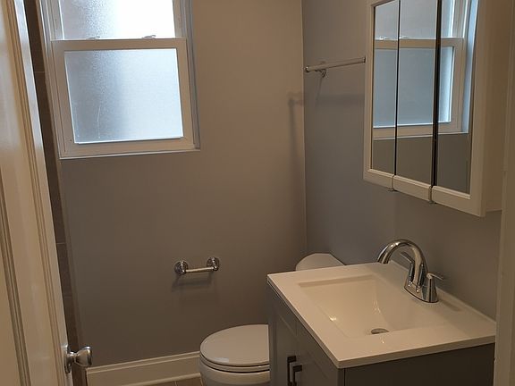 5th image of 5653 N Talman Ave