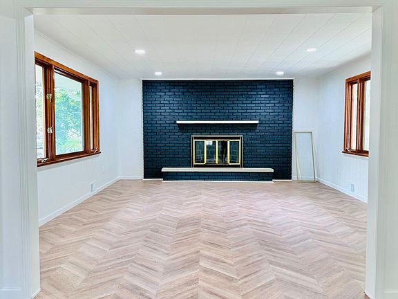 5th image of 1115 Edgewood Ave