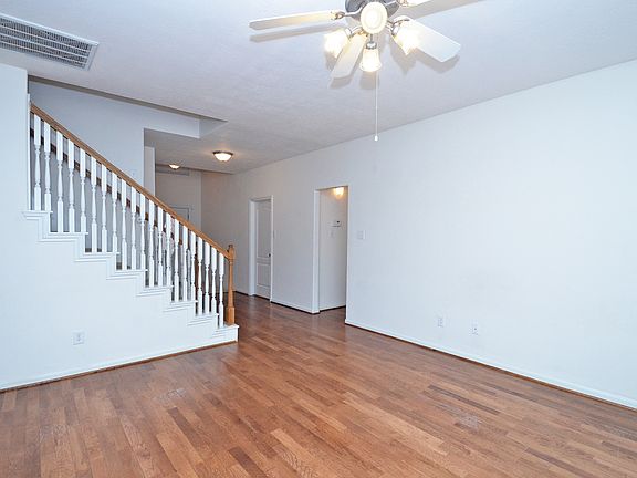 4th image of 2506 Forest Lake Trl