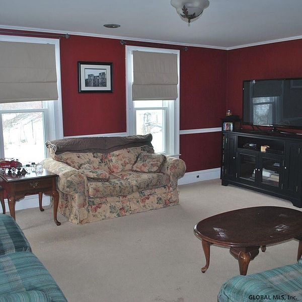 4th image of 451 LITTLE YORK Road