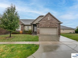 1711-1713 N Bedford Cir, Wichita, KS 67206