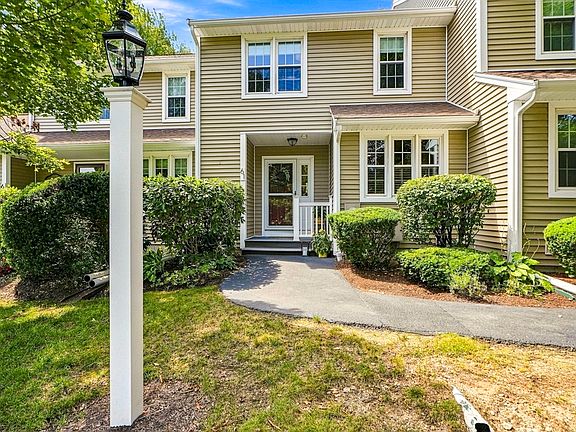 3rd image of 61 Godfrey Ln