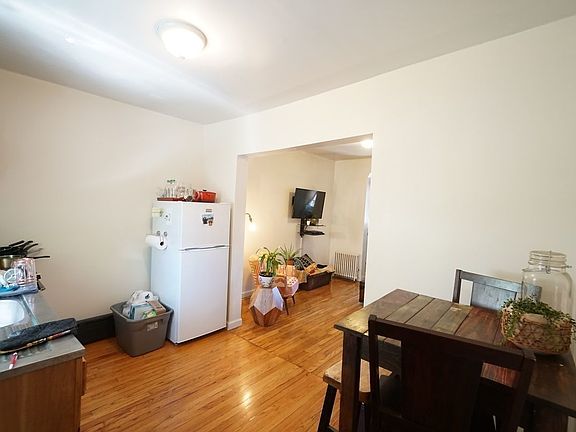 2nd image of 287 22nd St #2A