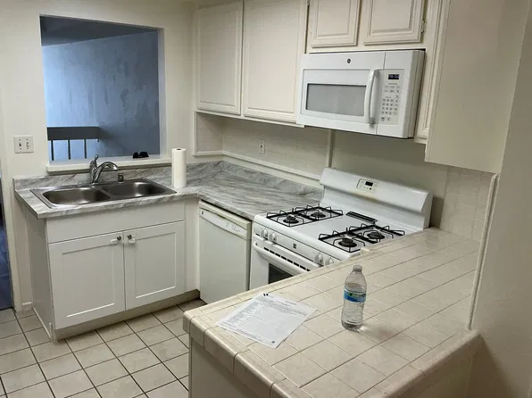 25951 Orbita, Mission Viejo, CA
