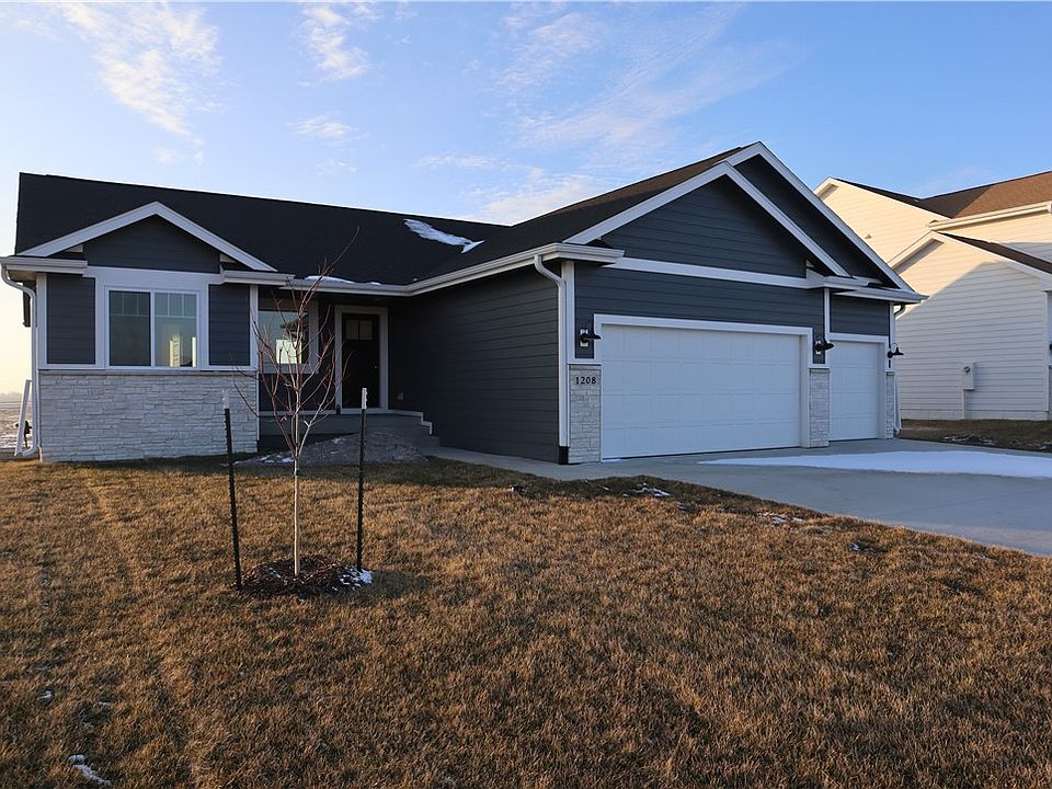 1st image of 1208 Deer Ridge Dr NW