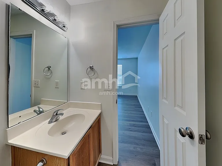 1516 Clover Ridge Ct — Photo 12