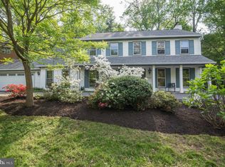 4081 Ridgeview Cir, Mc Lean, VA 22101