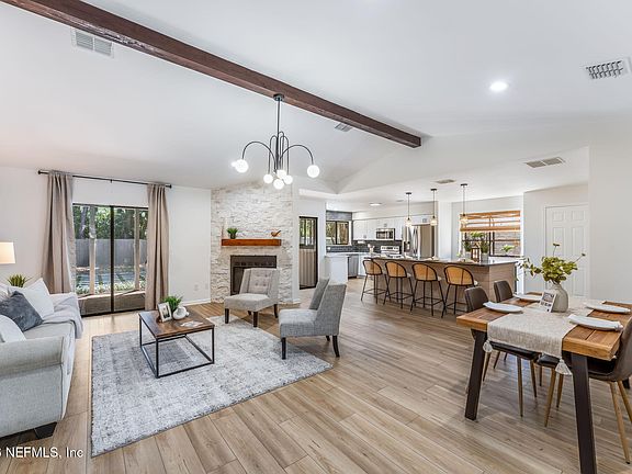 4th image of 2109 INDIAN SPRINGS Drive