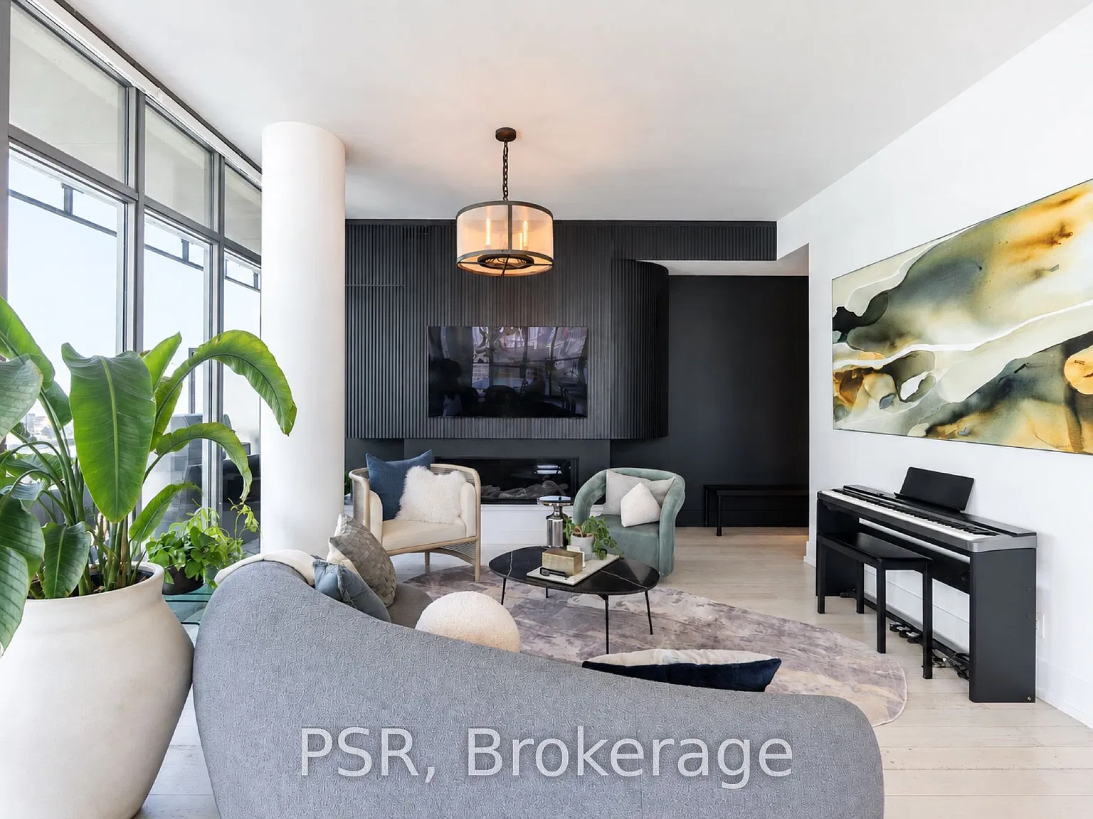 2 bed, $5,950 — Photo 1