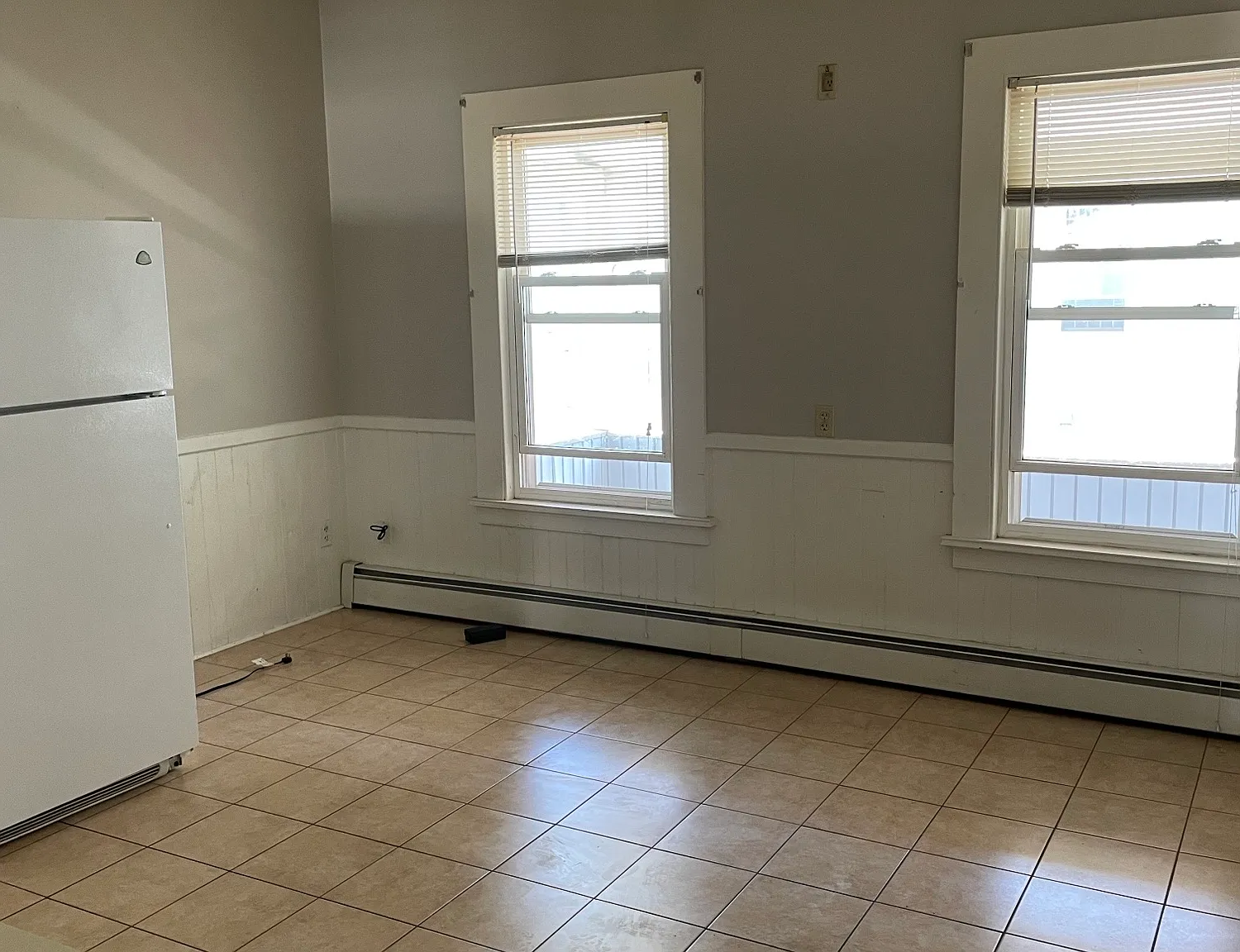 3 bed, 1600 sqft, $1,500 — Photo 3