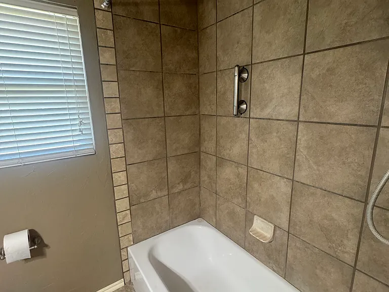 1825 S Rankin St — Photo 4