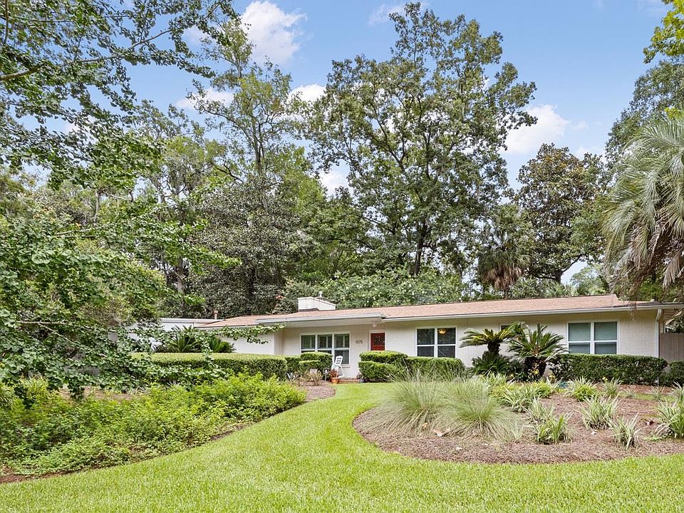 1st image of 1075 Myers Park Dr