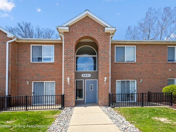 3021 Birch Row Dr APT 11, East Lansing, MI 48823