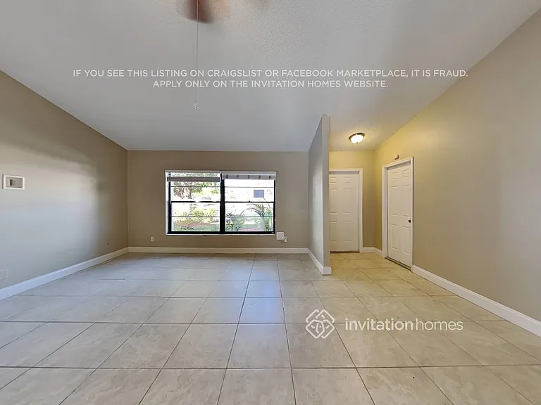 359 Las Palmas St — Photo 3