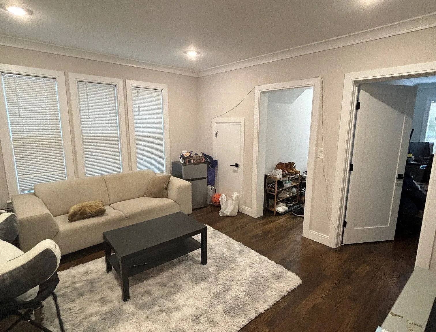 4 bed, 1600 sqft, $5,600 — Photo 3