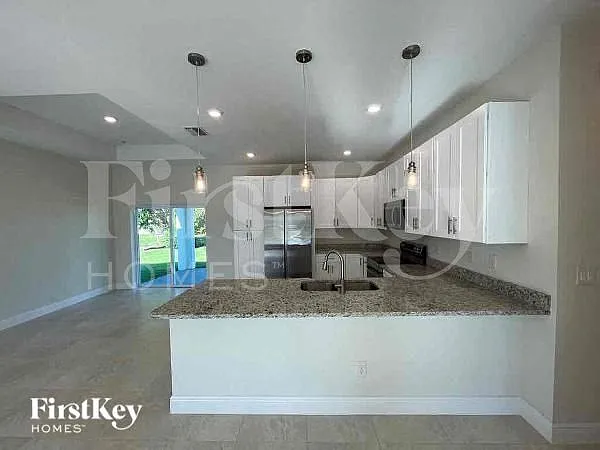 3062 NW 2nd Pl — Photo 4