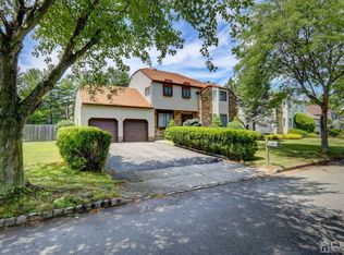 16 Willow Dr, Old Bridge, NJ 08857