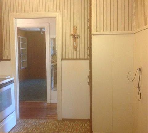5th image of 1301 Portland Ave