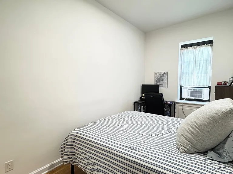 341 E 19th St #2C — Photo 7