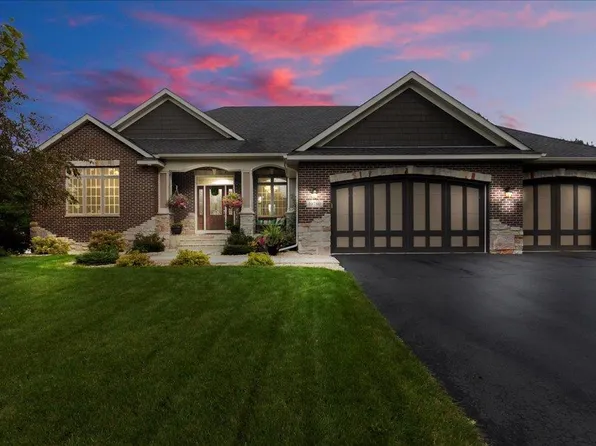 10780 Regent Ave N, Brooklyn Park, MN 55443