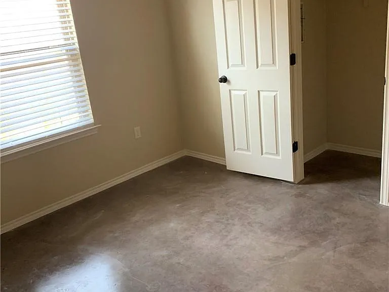379 Joanne Loop #A & B — Photo 20