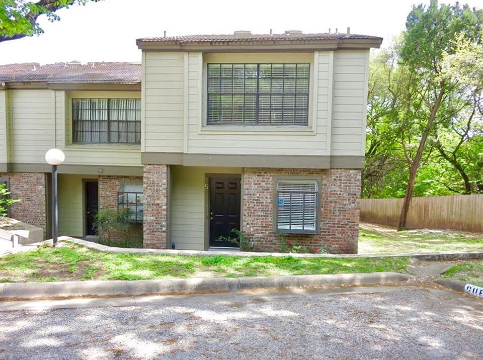 1st image of 1938 Holly Hill Dr APT 5