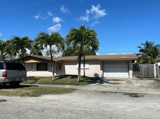 10261 SW 152nd St, Miami, FL 33157