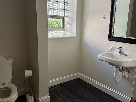 2nd image of 200 E High St #1