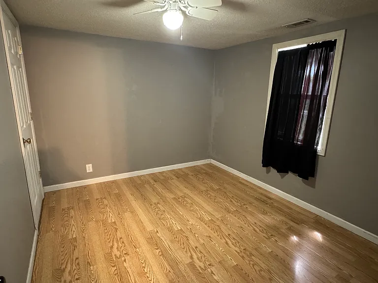 1712 S Oakdale Dr — Photo 8