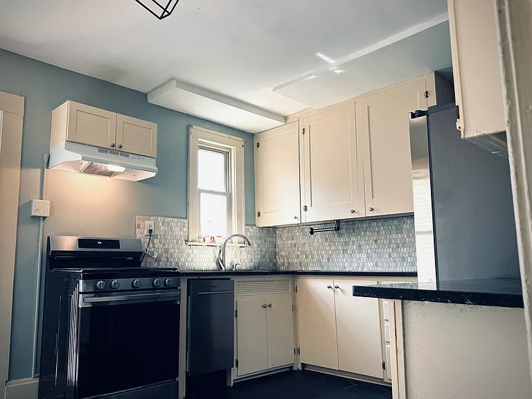 277 E Mithoff St — Photo 16