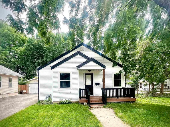 15 Powers Ave, Madison, WI 53714