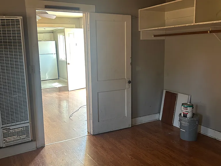 211 1/2 E Main St #B — Photo 6