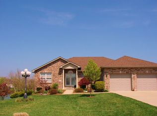22 Lake Terrace Ct, Troy, IL
